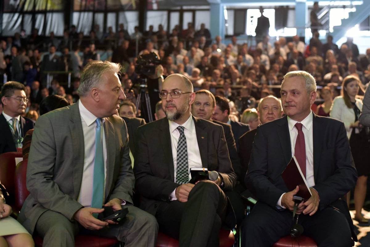 Semjén Zsolt, Kelemen Hunor és Liviu Dragnea •  Fotó: Bíró István
