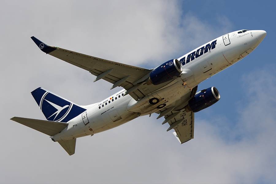 Lezárult a konfliktus. Kedden már menetrend szerűen indultak a tarom járatai •  Fotó: Planespotters.net