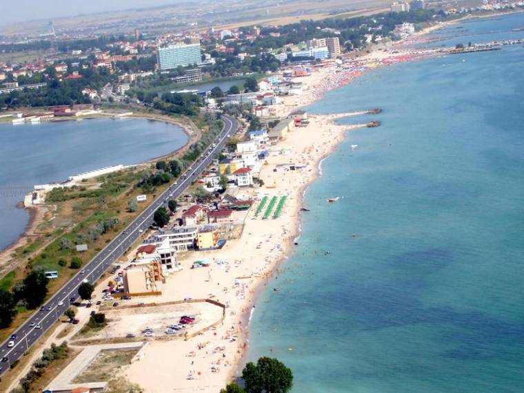 Bombát találtak az eforiei strandon