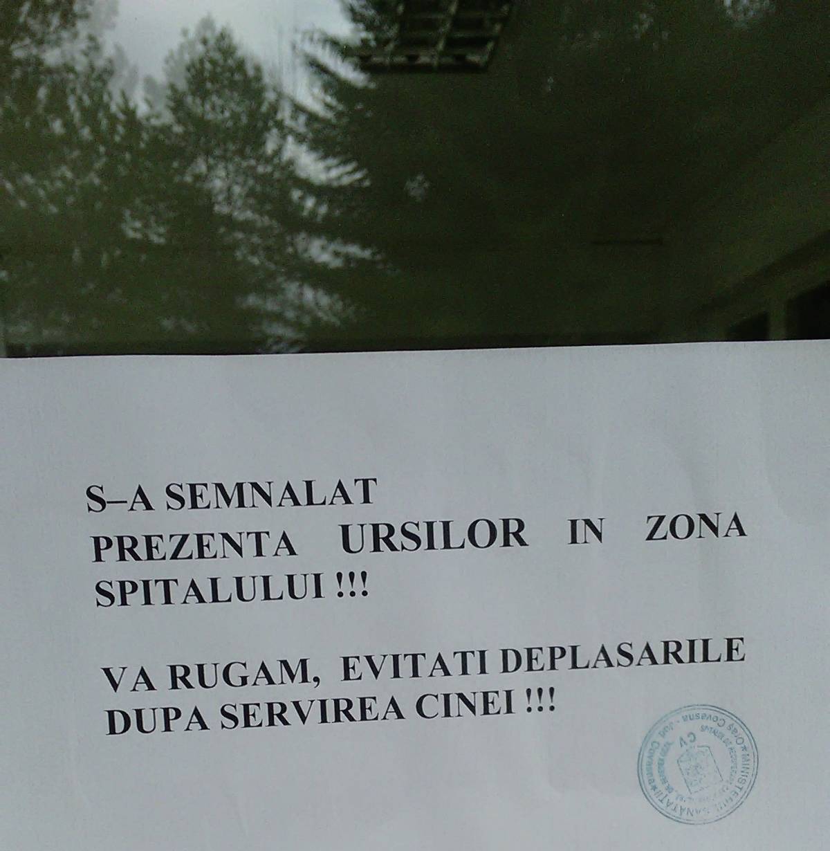 Egyértelmű üzenet. Jobb elkerülni a bajt •  Fotó: Székely Hírmondó