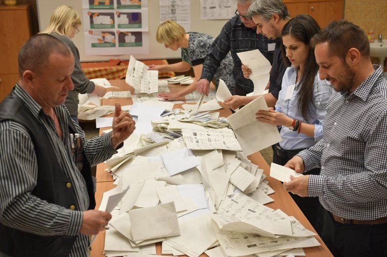 NVI: addig nem indul meg az eredményközlés, amíg valamennyi szavazókör be nem zárt
