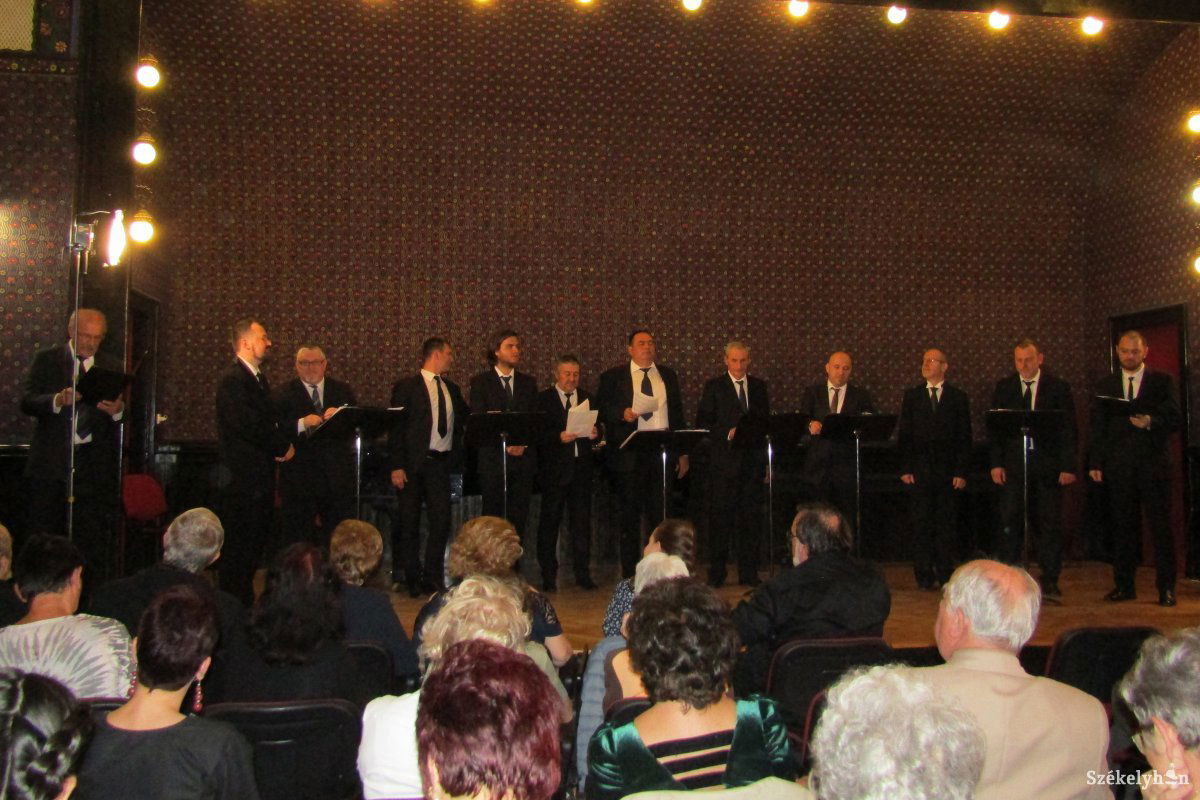 •  Fotó: Bakó Zoltán