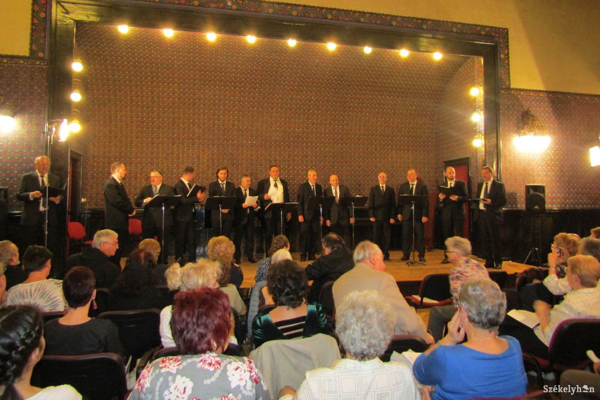 •  Fotó: Bakó Zoltán