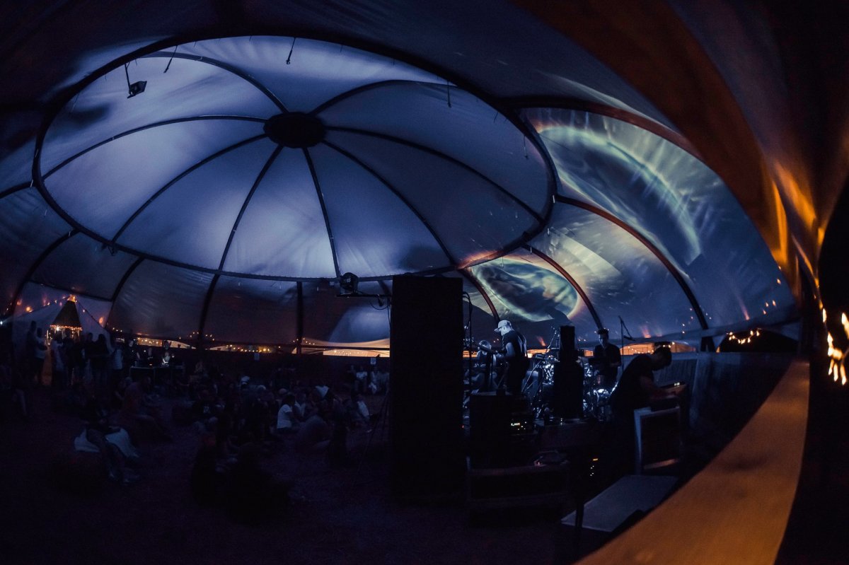 &bullet;  Fotó: Fehér Andrea • Forrás: Facebook/Woodstock az ugaron