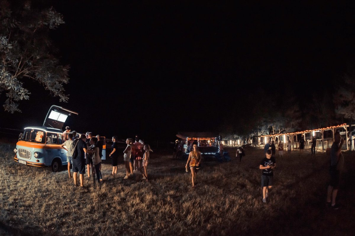 &bullet;  Fotó: Fehér Andrea • Forrás: Facebook/Woodstock az ugaron