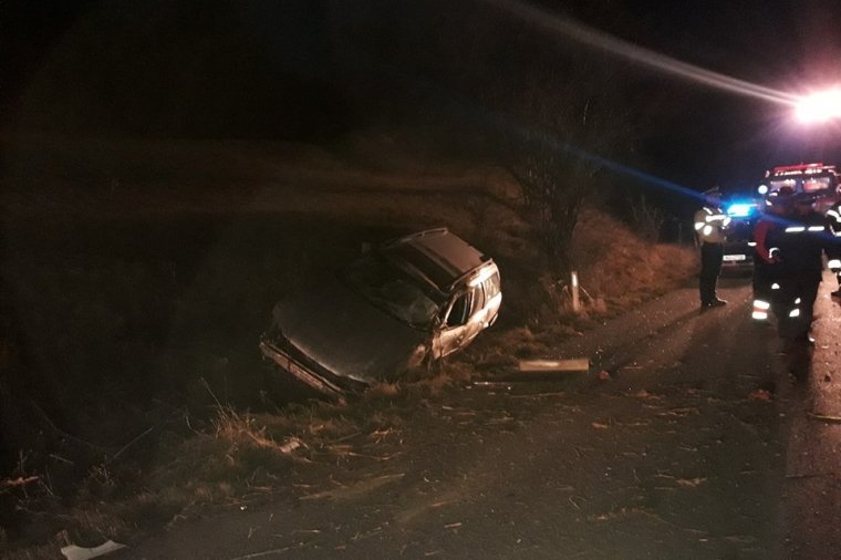 Hídfőnek ütközött és szörnyethalt egy autós Lövéte közelében