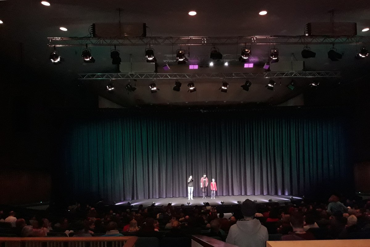 A Driveways rendezője és főszereplője a Q&A szesszióban •  Fotó: Bács Béla János