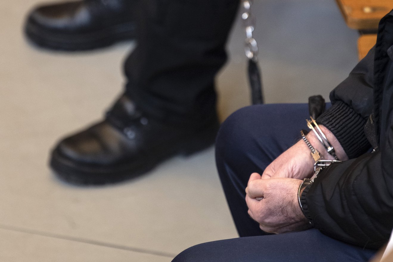Megölte a nagyanyját, életfogytiglani börtönbüntetést kapott