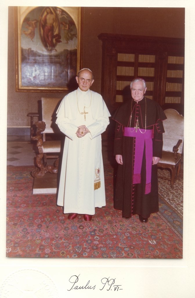 Márton Áron püspök VI. Pál pápával Rómában, 1974. március 2-án •  Fotó: Nagy Zoltán archívuma