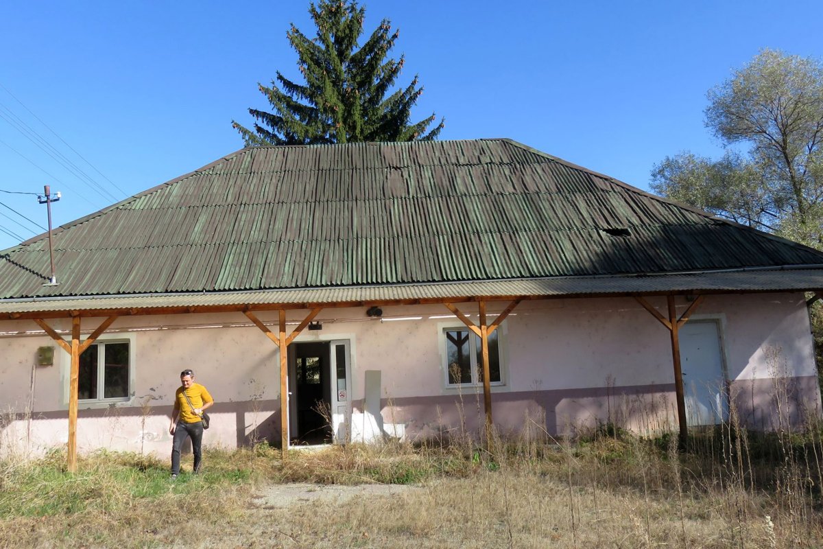 Ezt az erdőszentgyörgyi épületet fogják kibővíteni és felújítani •  Fotó: Központi Regionális Fejlesztési Ügynökség