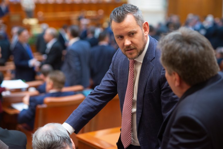 Antal Lóránt a szenátus energetikai és altalajkincsek kitermelésével foglalkozó bizottságának új alelnöke (x)