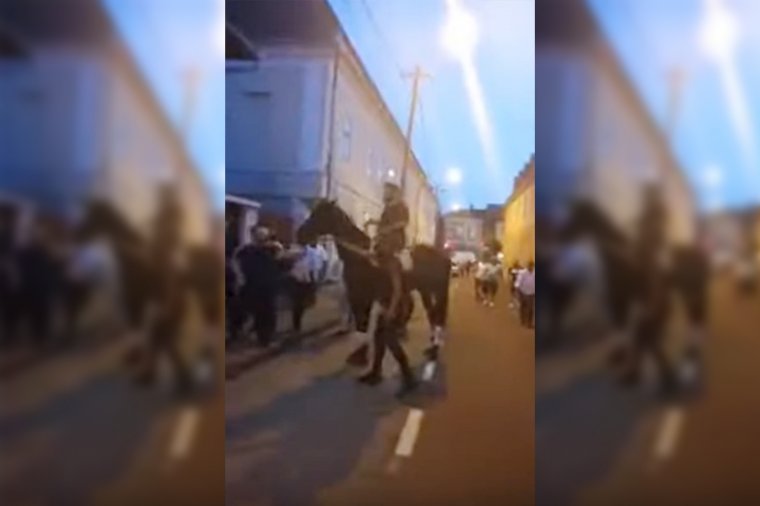 A rendőrség őrizetbe vette, a társai viszont lovat adtak alája