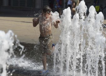 Kánikulával indul a hét, a nappali csúcshőmérséklet 34 és 37 fok között alakul