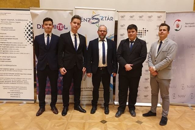 PénzSztárok a gimisek