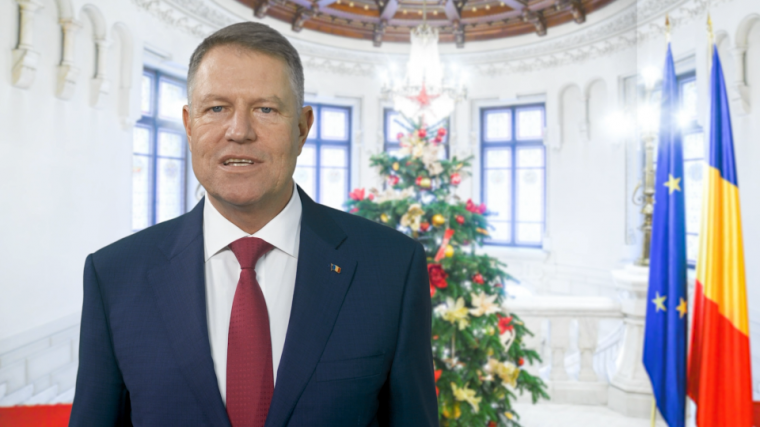 Johannis: Kedveseim, boldog karácsonyt kívánok mindannyiatoknak, bárhol is éltek!