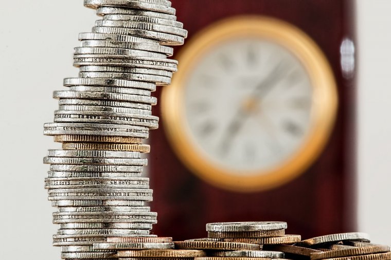 „Elzálogosították a jövőt” – a szociáldemokraták szerint 11 hónap alatt 85 milliárd lejnyi kölcsönt vett fel a kormány