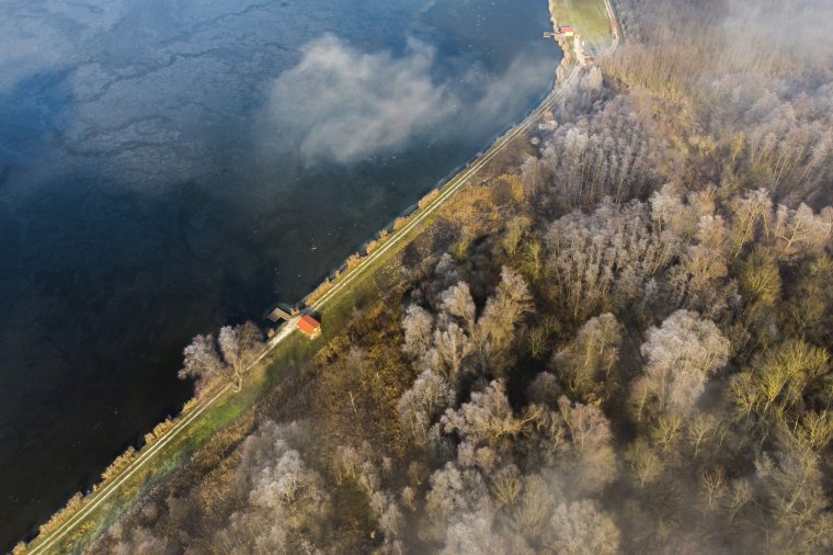 Lehűl az idő, csapadékra és erős szélre kell számítani