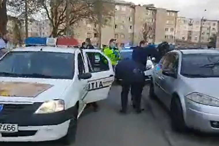 Ittasan randalíroztak, rendőrökre támadtak a kijárási korlátozásokat megszegők az ortodox húsvét idején