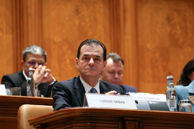 Ludovic Orban a bukás után: a kormány talpra esik