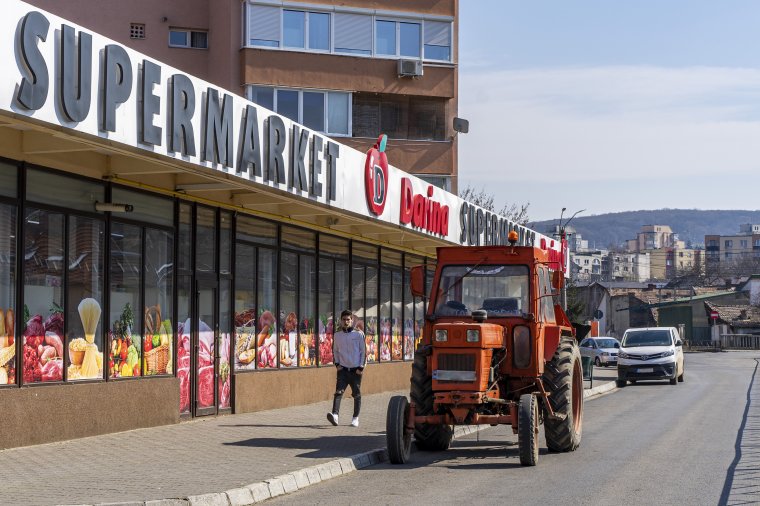 Nem baj, ha silányabb minőségű, csak olcsó legyen – Még mindig az ár alakítja a keresletet Romániában