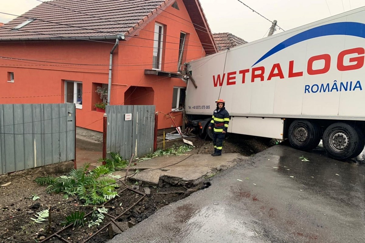 &bullet;  Fotó: Maros megyei tűzoltóság