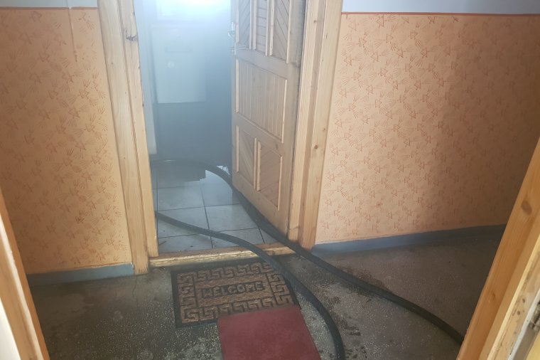 Tűz egy csíkszeredai garzonlakásban