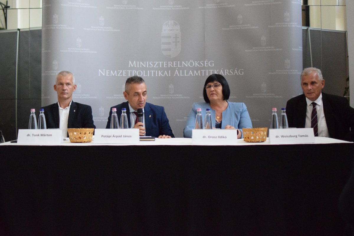 •  Fotó: Nemzetpolitikai Államtitkárság
