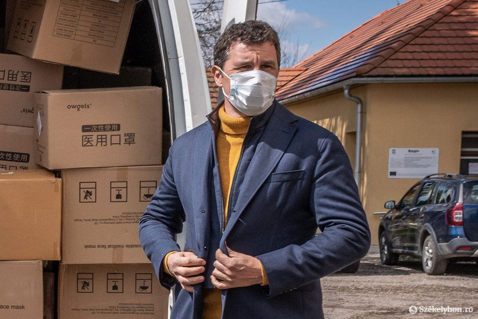 Tánczos Barna úgy sejti, egy tünetmentes fertőzöttől kaphatta el a vírust, és társadalmi szempontból ezt tartja a legveszélyesebbnek. Archív •  Fotó: Pinti Attila