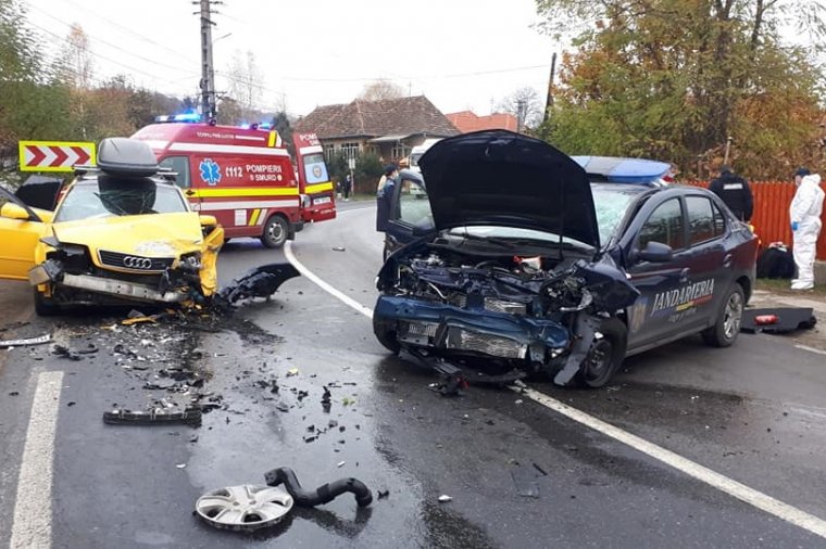 Csendőrautóval ütközött egy személyautó Hármasfaluban
