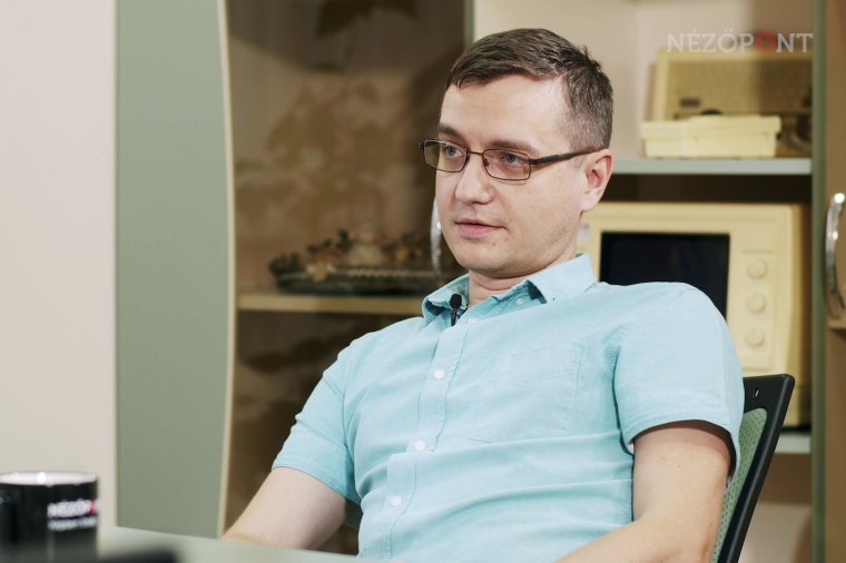 Vakcinával chipet? A védőoltás hatékonyságáról a Nézőpontban