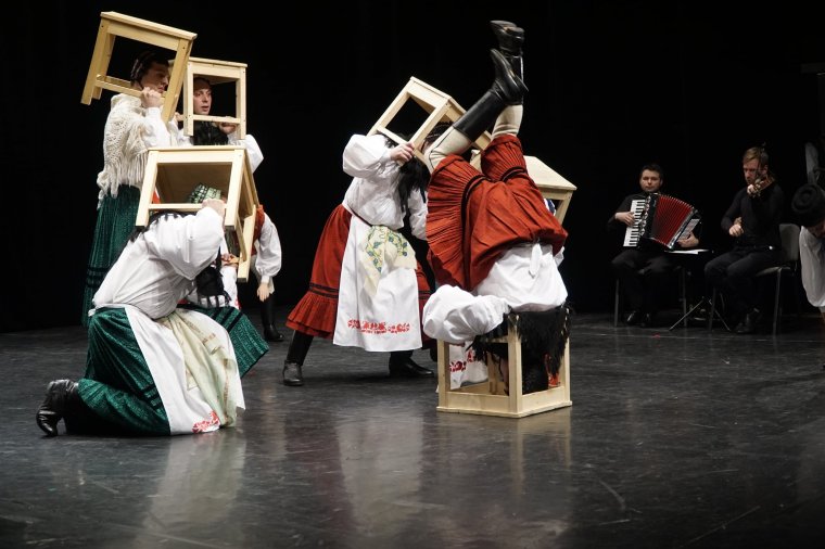 Góbé farsang a Hargita-együttestől Csíkszeredában