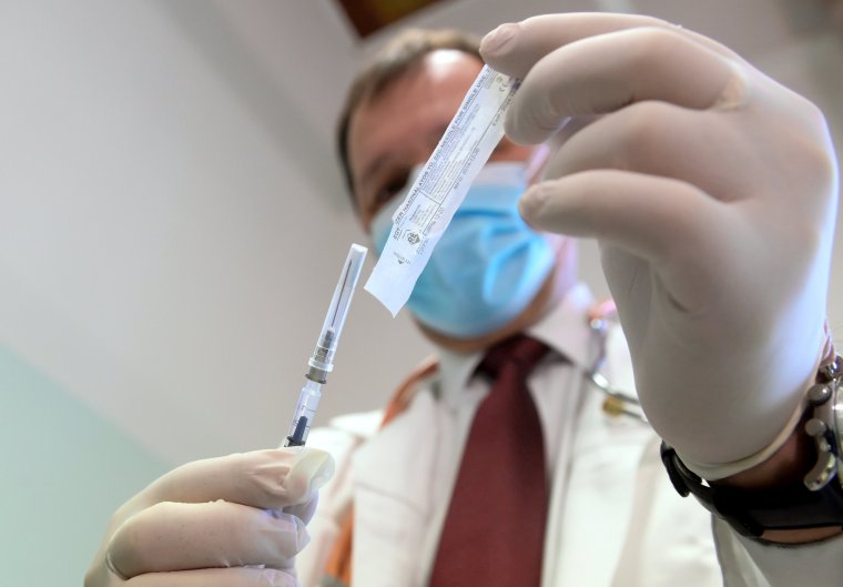 Továbbra is kevés tesztet végeztek, több mint kétezer új fertőzöttet azonosítottak