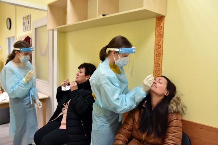 Járványnapló: jelentősen csökkent az esetszám