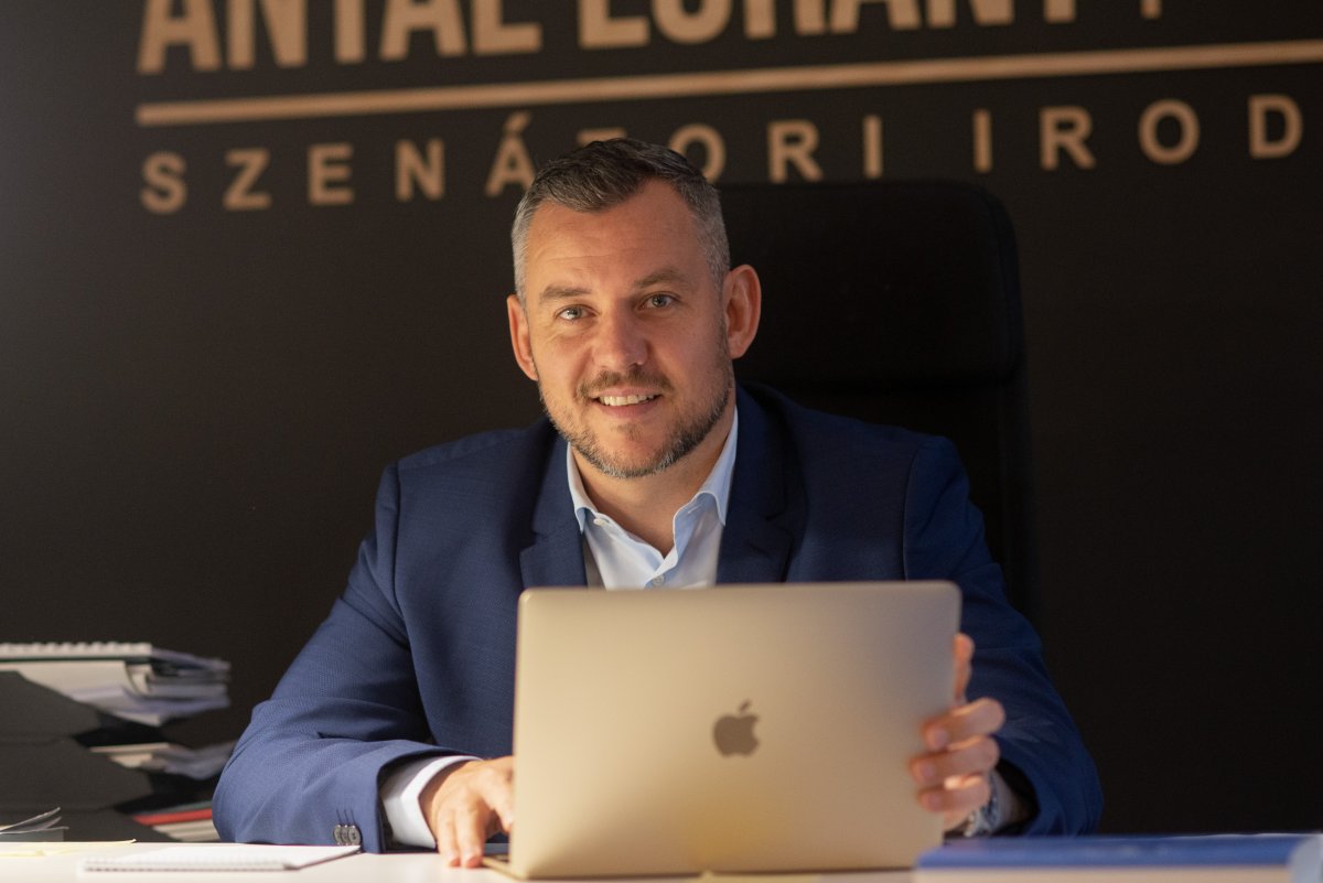 •  Fotó: Antal Lóránt sajtóirodája