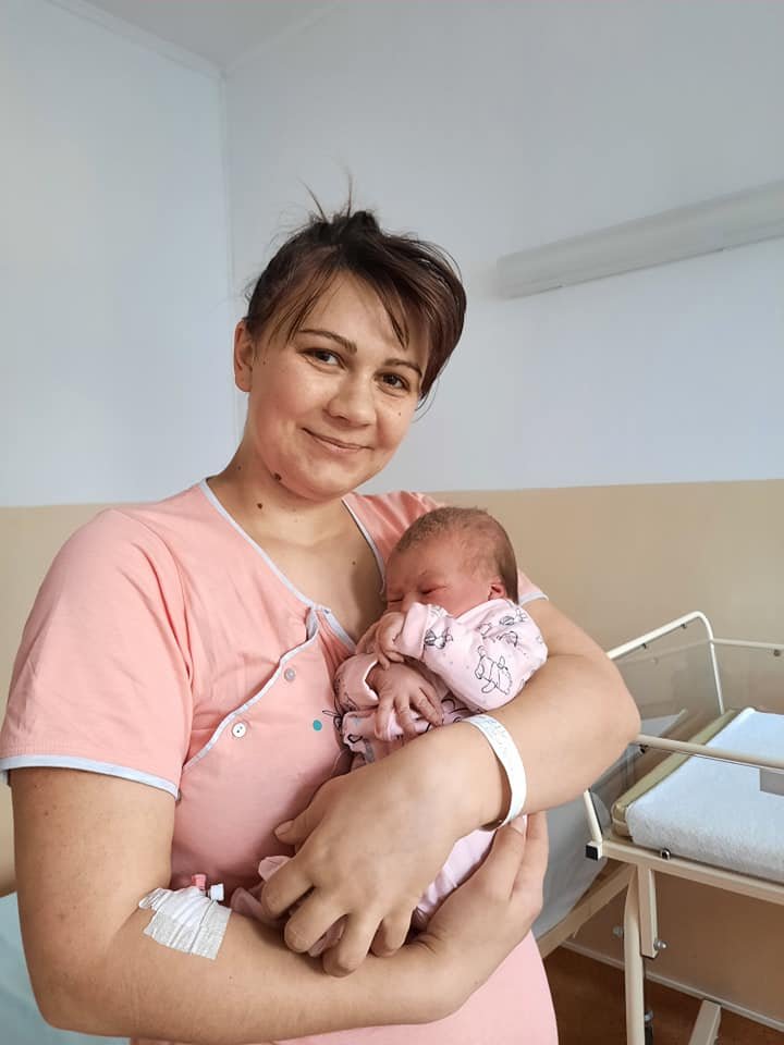 Balló Emília és kislánya, Orsolya • Fotó: Csíkszeredai Megyei Sürgősségi Kórház