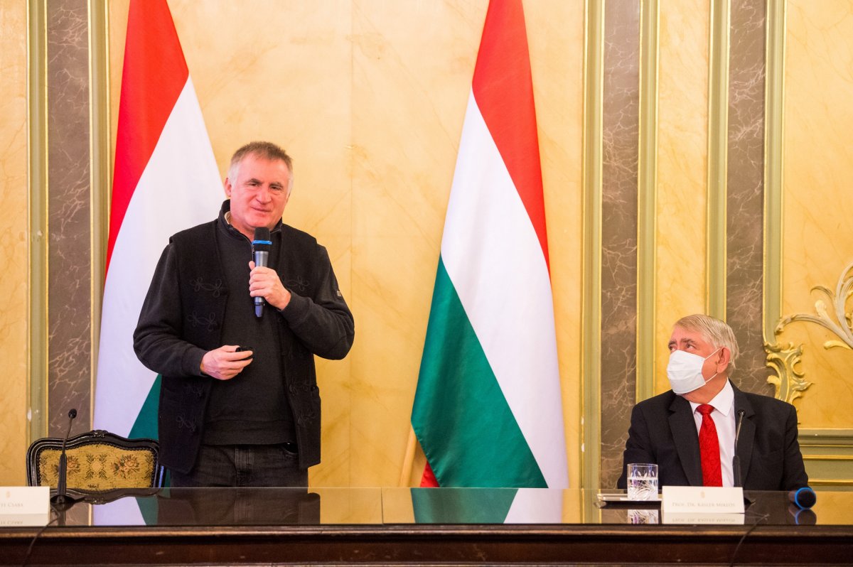 Böjte Csaba ferences szerzetes és Kásler Miklós miniszter. Archív •  Fotó: Balogh Zoltán/MTI