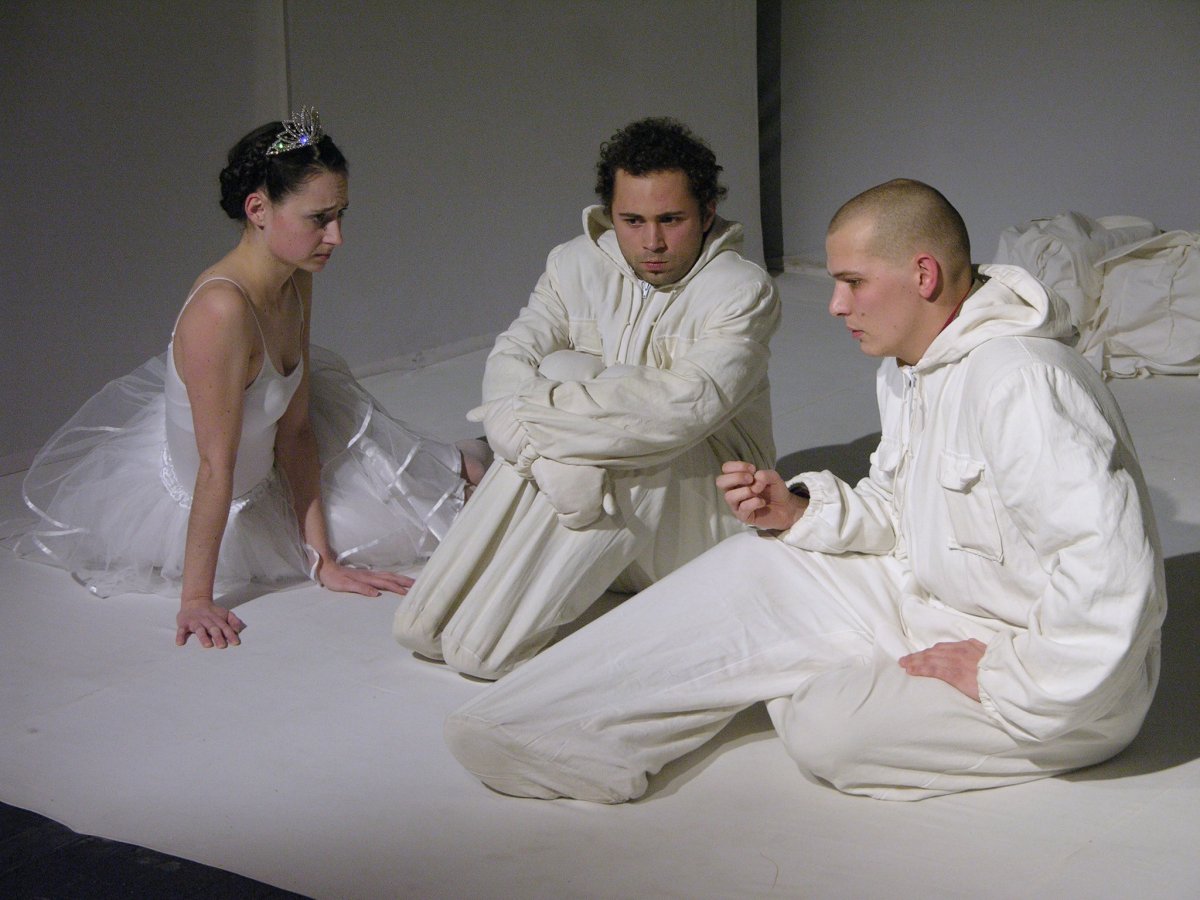 A társulat Tél című előadását is elérhetővé teszik a világhálón • Fotó: Figura Stúdió Színház/Facebook