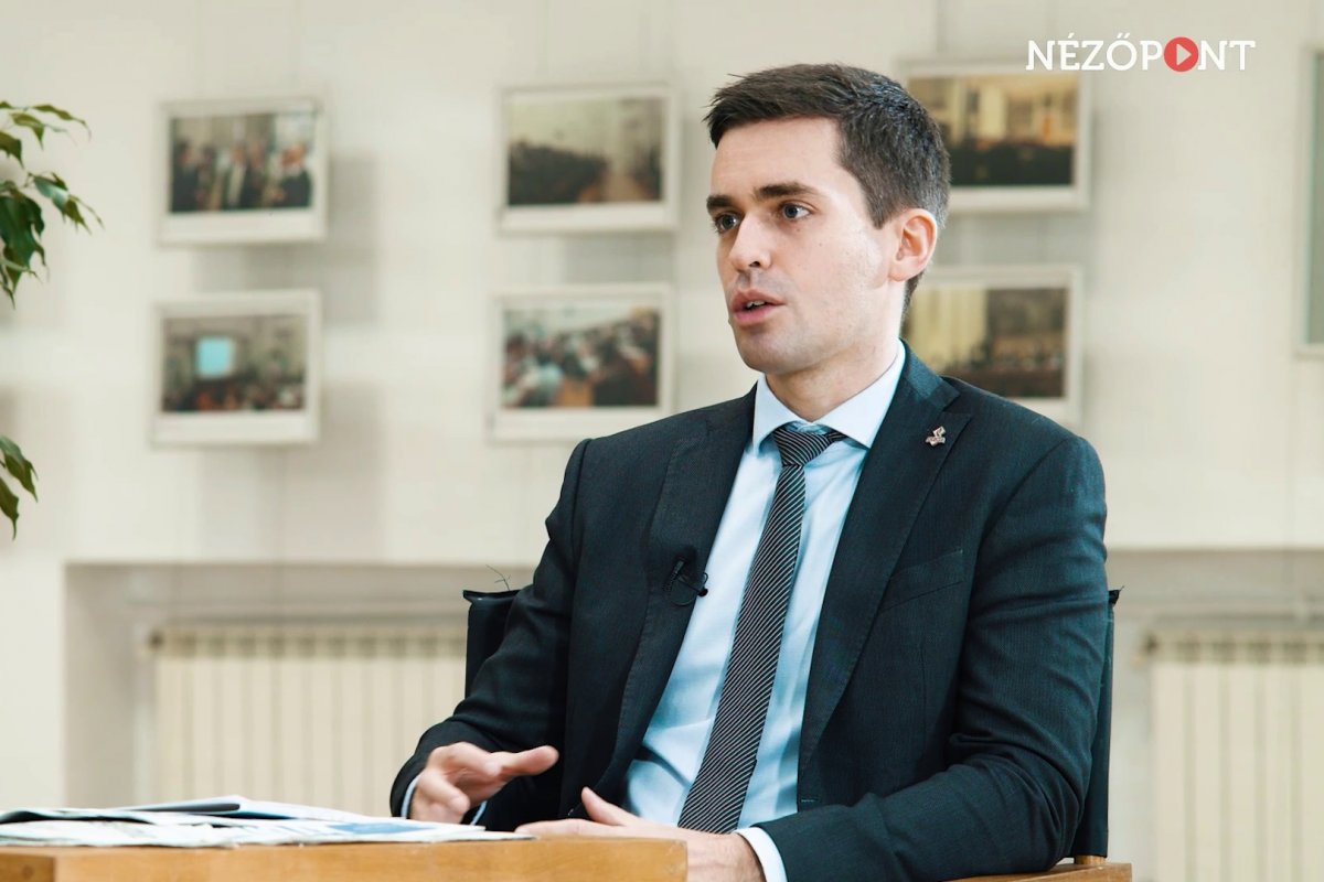 Szász Levente közgazdász, a BBTE Közgazdaság- és Gazdálkodástudományi Karának dékánhelyettese •  Fotó: Székelyhon Tv
