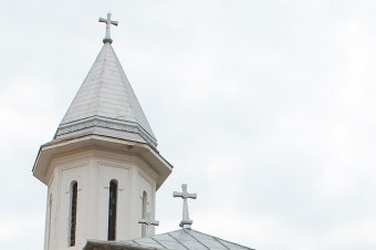 Kántort késeltek meg szertartás közben egy ortodox templomban
