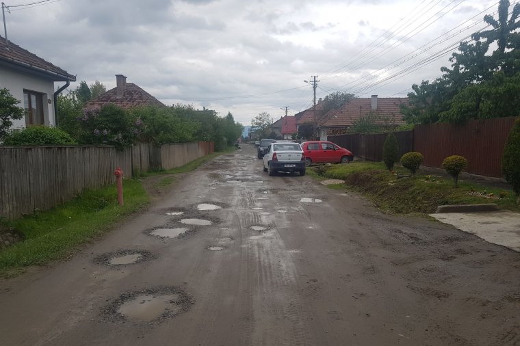 Út a gyergyói teherforgalomnak: aláírták a szerződést, a lakók tiltakoznak