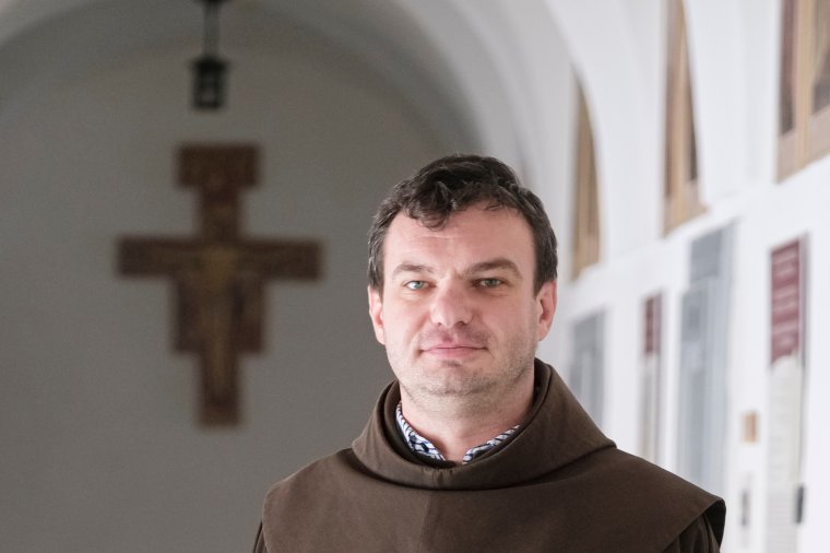 Vizsgálatot indított a ferences rendtartomány az árvaházi gyermekbántalmazások ügyében