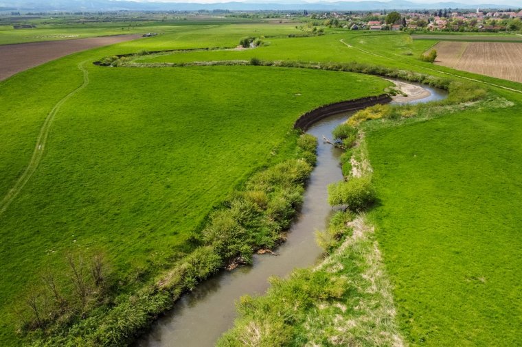 Hadüzenet a patakparti szemetelésnek – Nagytakarítás Kézdiszéken (x)