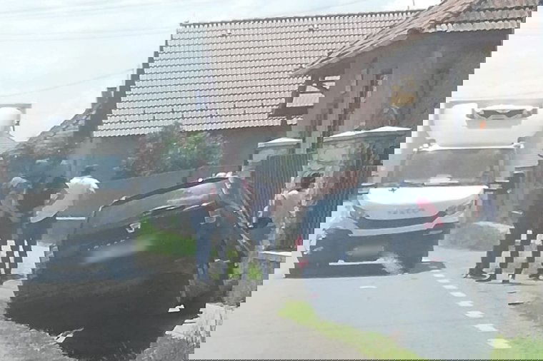 Két autó ütközött Madéfalván, az egyik sofőr megsérült