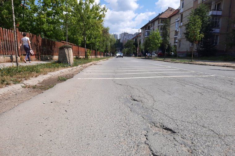 Újraaszfaltozzák a Decemberi forradalom utcát, időszakos útlezárásokkal kell számolni