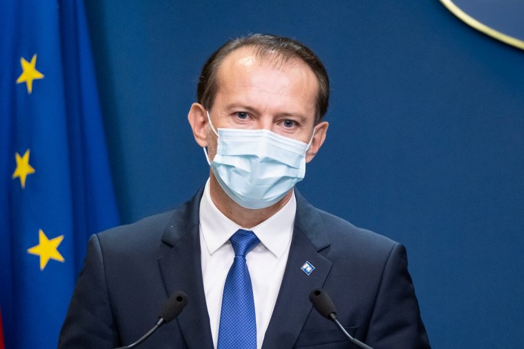 Az első félévben a tervezettnél több pénz folyt be az államkasszába, csökkent a nyugdíjdeficit