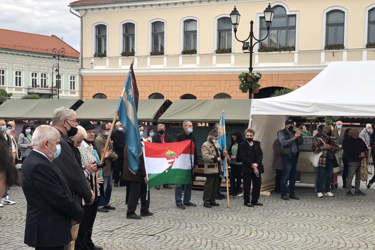 Jogunk van megsiratni veszteségeinket