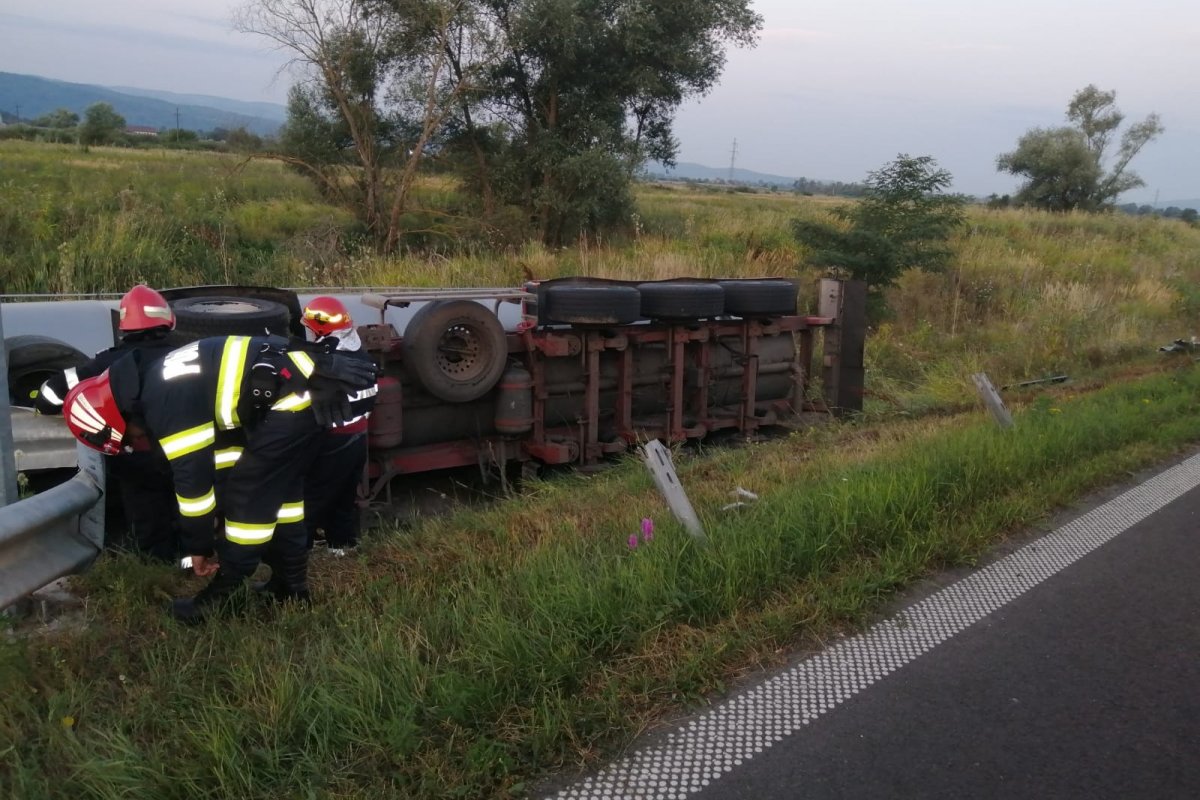 &bullet;  Fotó: Hunyad megyei tűzoltóság