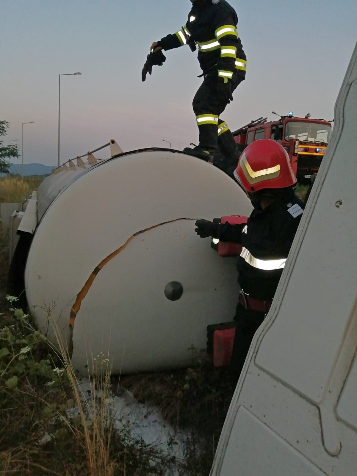 &bullet;  Fotó: Hunyad megyei tűzoltóság