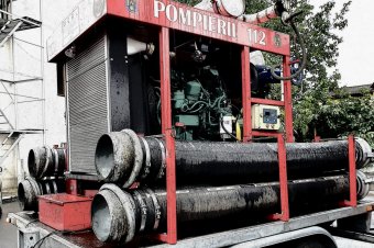 Medencévé változott a tömbháztető – több bevetésük is volt a Maros megyei tűzoltóknak