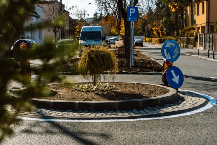 Befejeződtek a Hadsereg tér helyreállítási munkálatai (x)